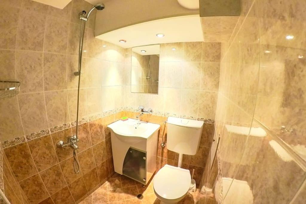 Studio With Courtyard Just Steps Away Vitosha Str Sofia Eksteriør billede